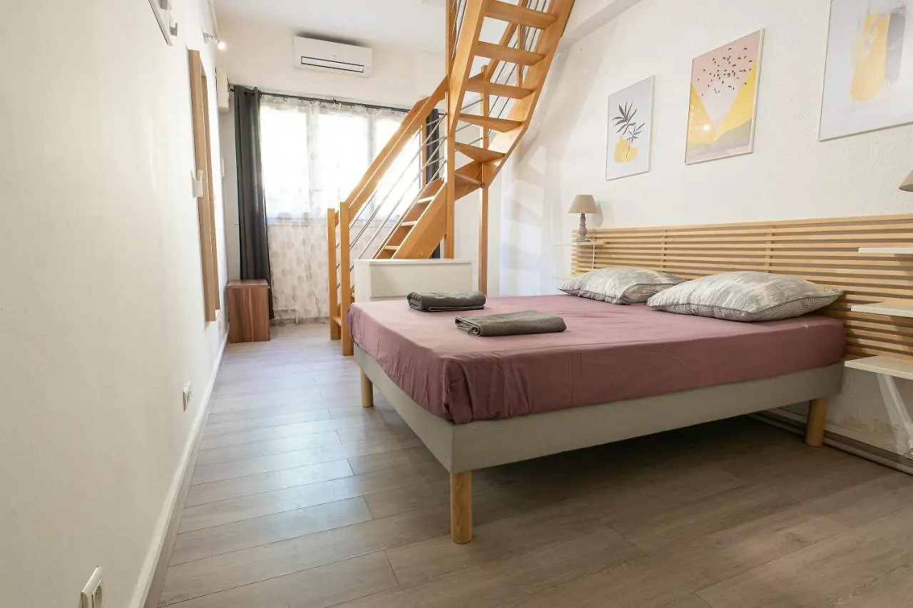 Appartement La Petite Escale à Avignon 0*,